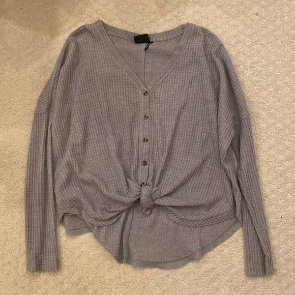 Urban Outfitters Grey button down top - Picture 1 of 1